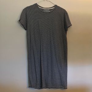 *LAST CHANCE* Everlane T-Shirt Dress